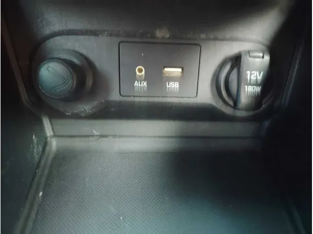 Car image 23