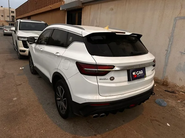 Car image 7