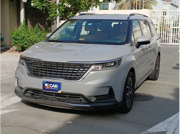 2023 Kia Carnival in Abu Dhabi