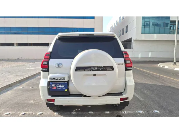 Car image 6