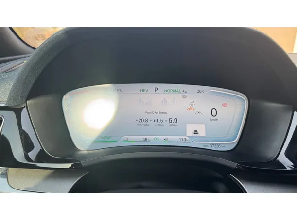 Car image 17