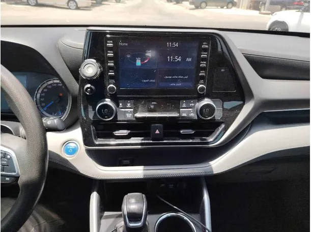 Car image 30
