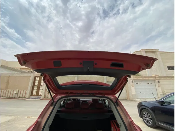 Car image 21