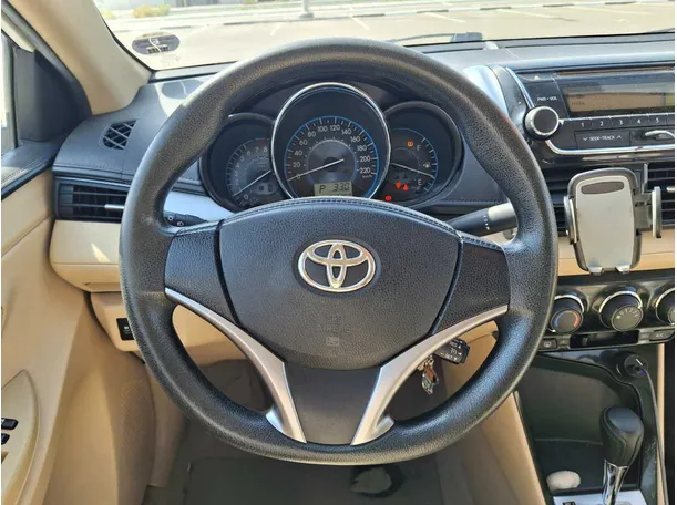Car image 16