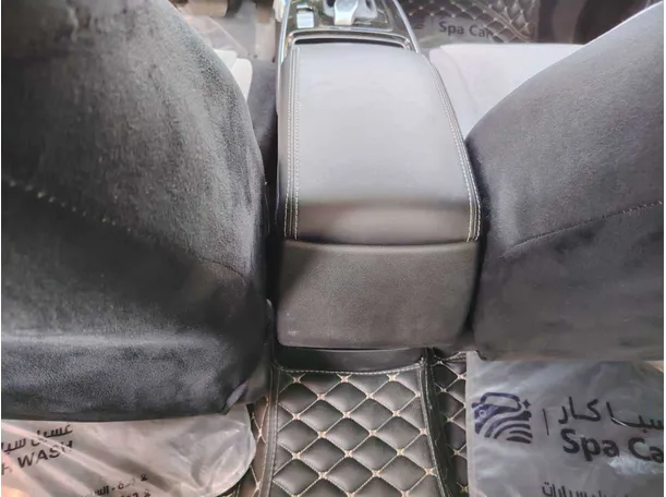 Car image 31