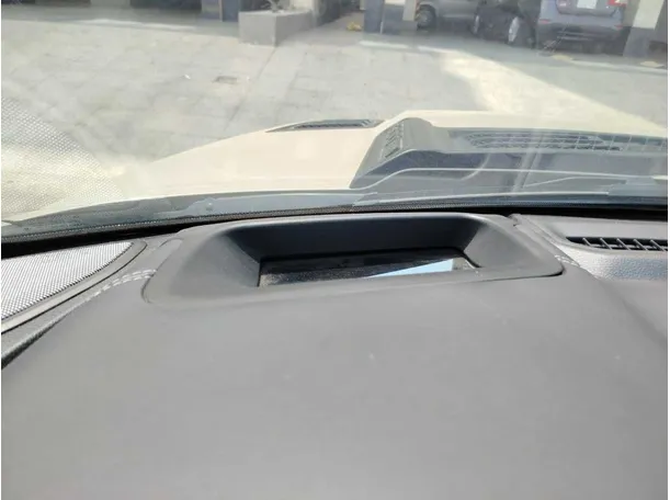 Car image 39