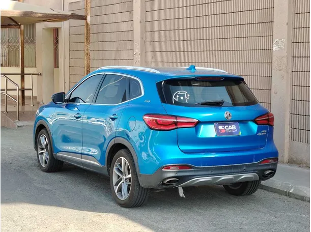 Car image 7