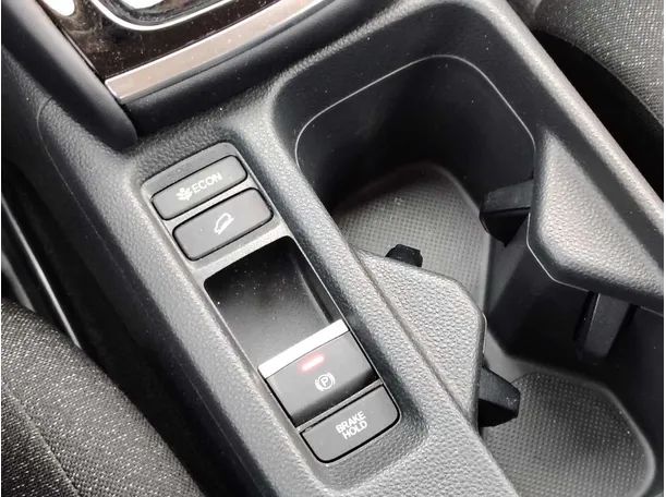 Car image 28