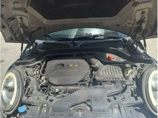 Car image 23