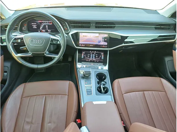 Car image 15