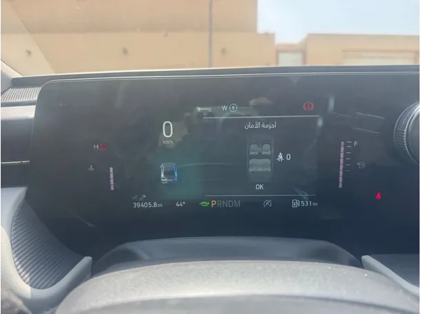 Car image 18