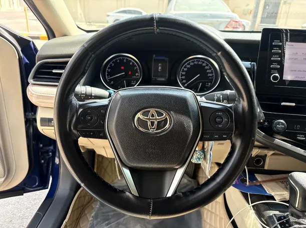 Car image 23