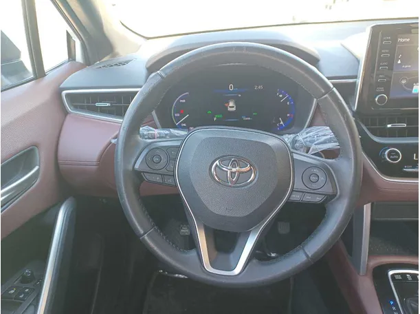 Car image 15