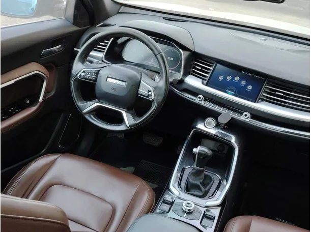 Car image 23