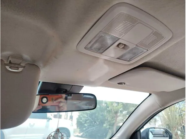 Car image 27