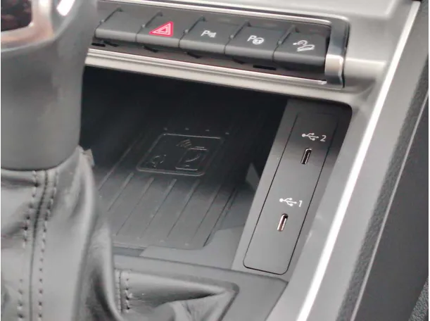 Car image 28