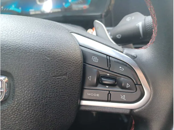Car image 24