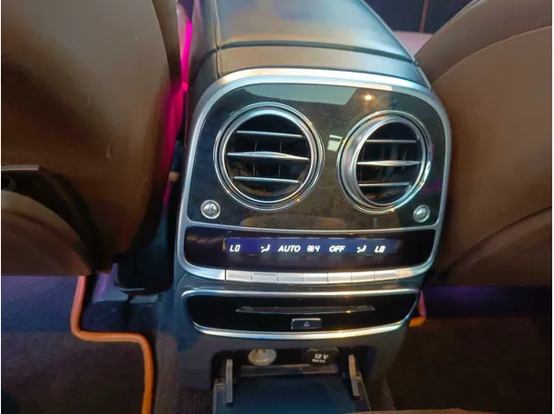 Car image 31