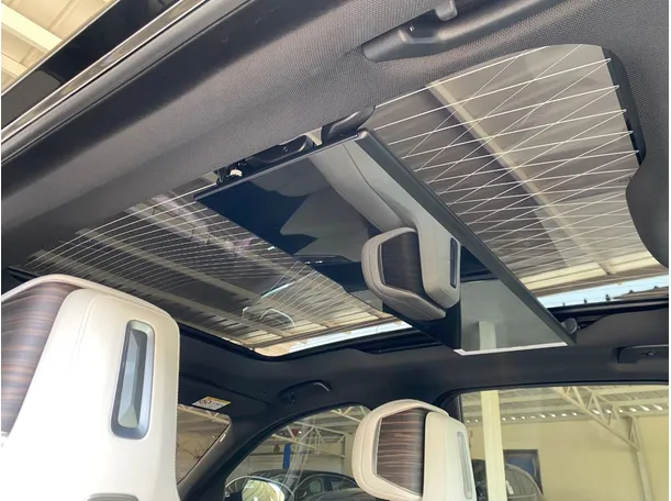 Car image 25