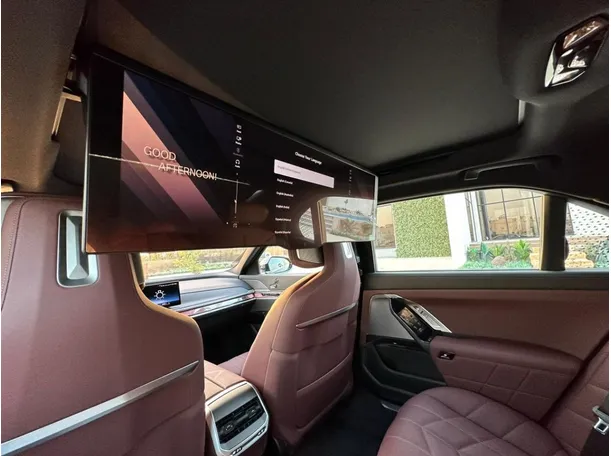 Car image 20