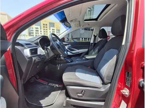 Car image 21