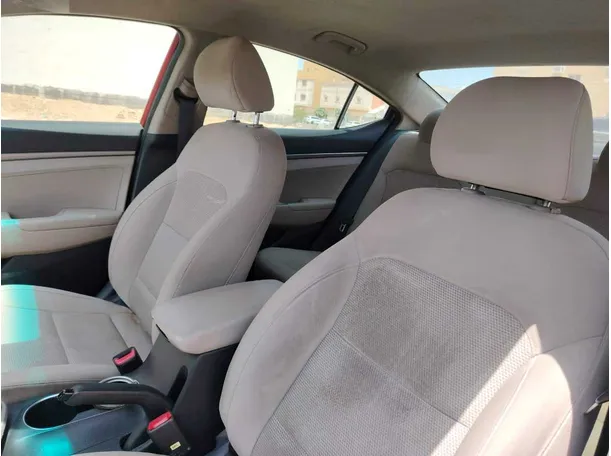 Car image 15