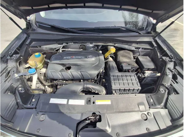 Car image 19