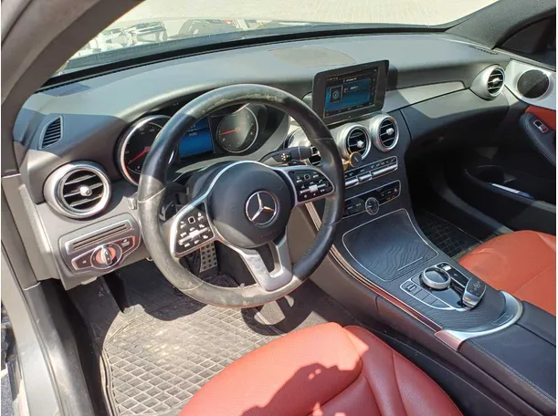 Car image 11