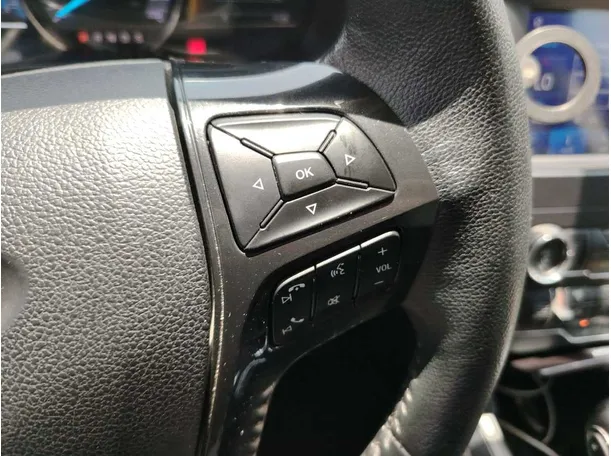 Car image 35