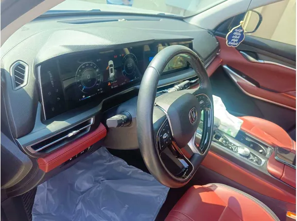 Car image 13