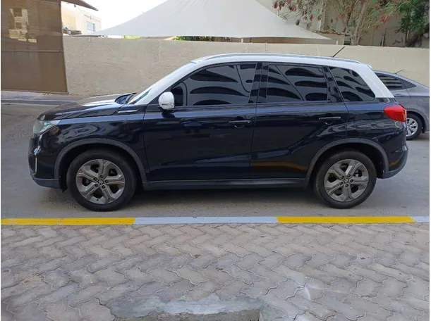 Car image 8