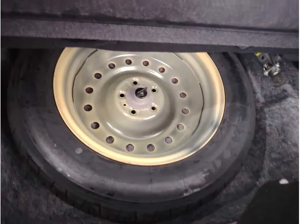 Car image 41
