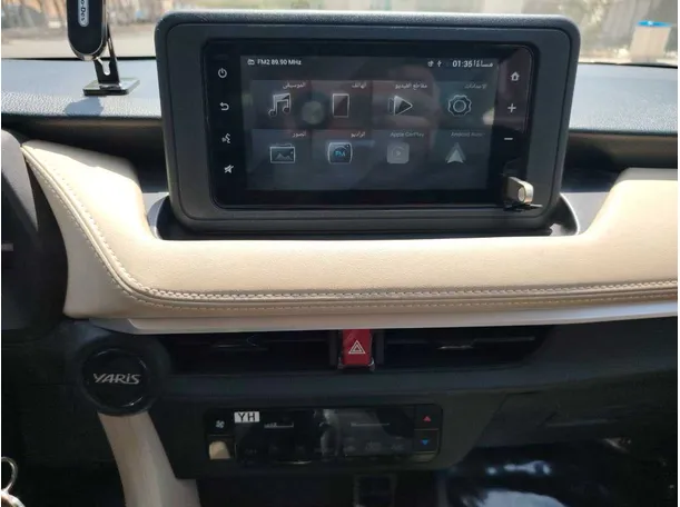 Car image 19