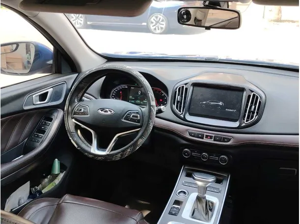 Car image 25