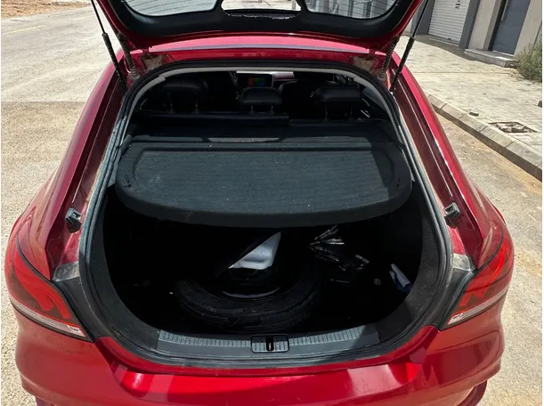 Car image 22