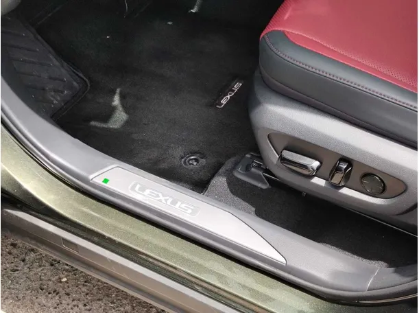 Car image 41