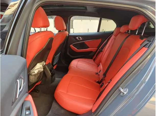 Car image 13