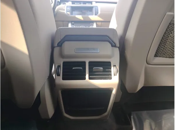 Car image 27