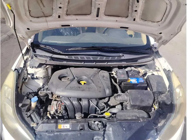 Car image 25