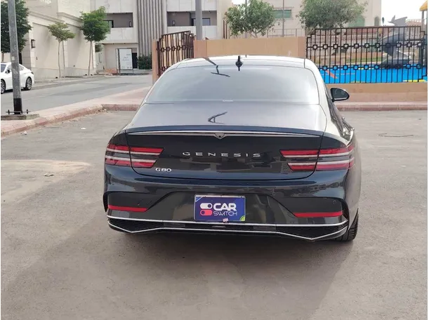 Car image 6