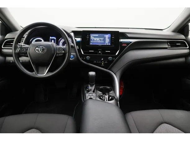 Car image 14