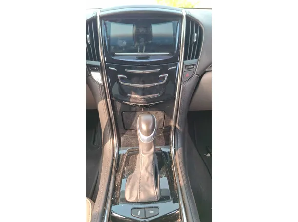 Car image 17