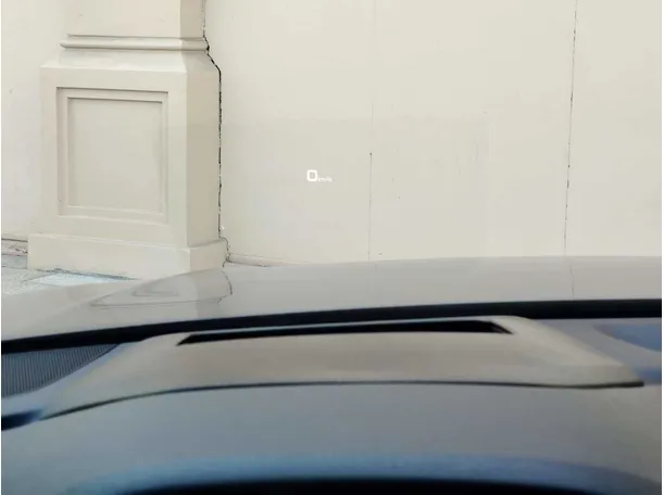 Car image 32