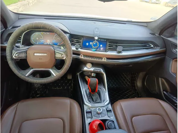 Car image 21