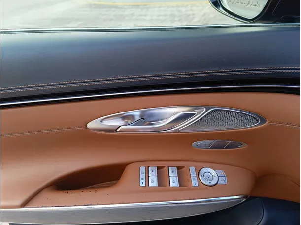 Car image 31