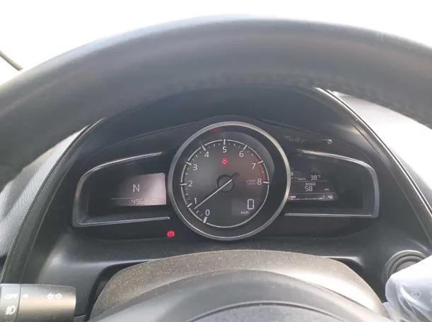 Car image 16
