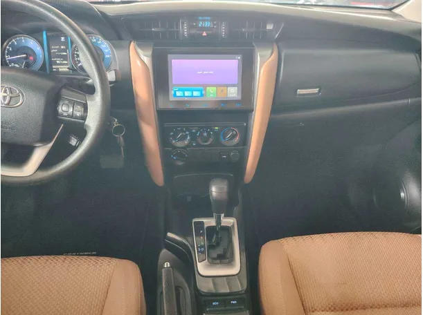 Car image 22