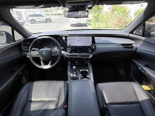 Car image 6