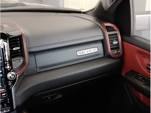 Car image 33