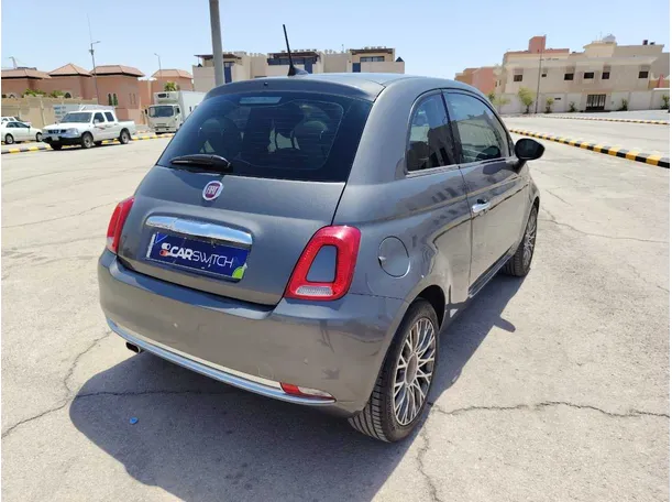 Car image 5